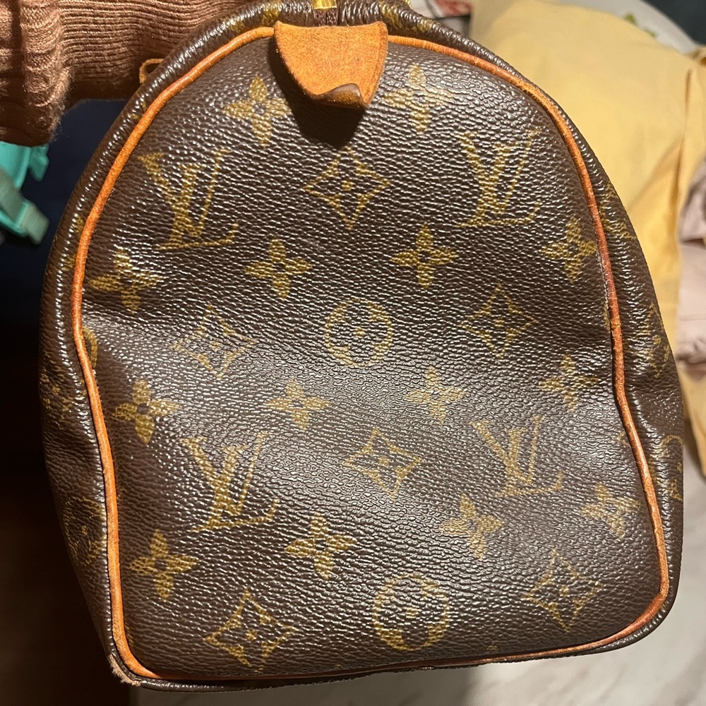 Authentic Louis Vuitton Speedy 25 Bag - Picture 5 of 8